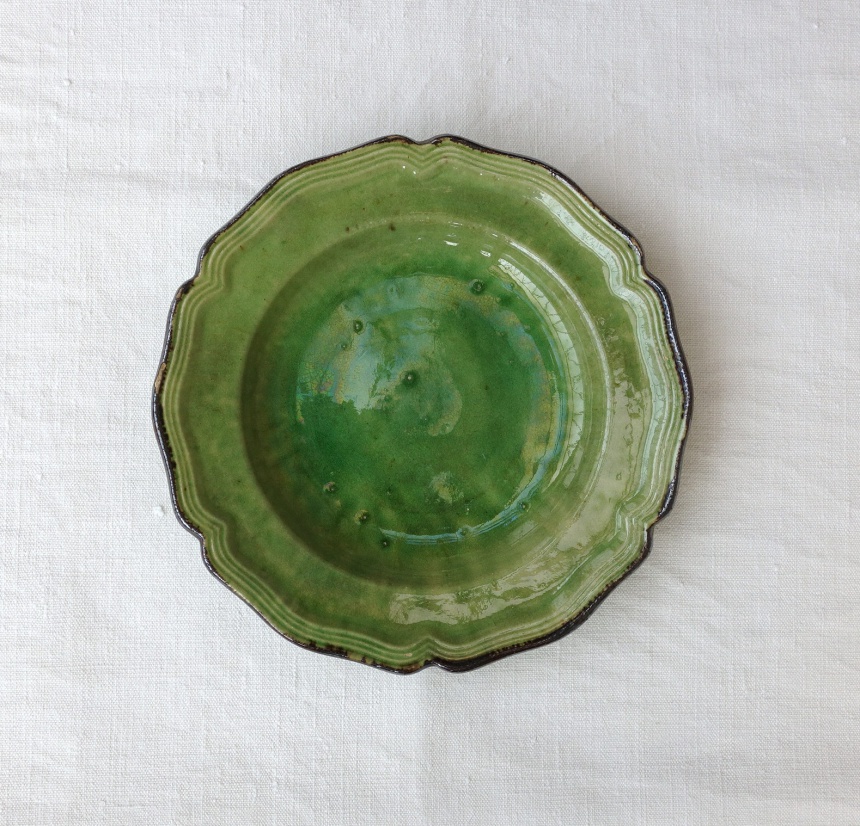 ●緑釉の南仏の皿