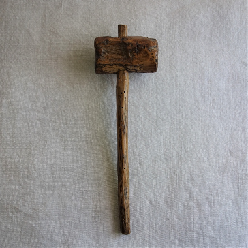フランス古道具 “M” 大工仕事の道具-木槌Ⅰ