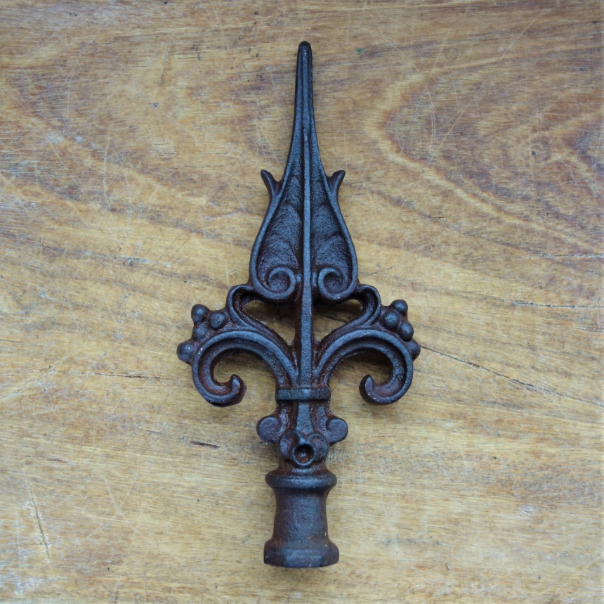 フランス古道具 “A” 装飾道具-アラベスク　